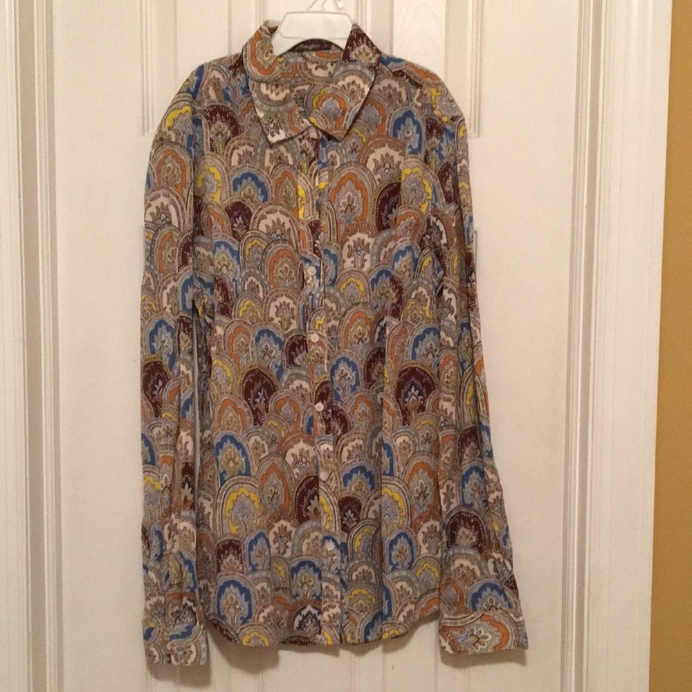 Girls multi colored shirt